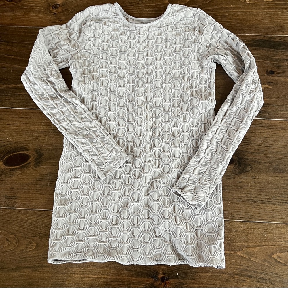 Beautiful Women’s Long Sleeve Textured Lattice Stretch Top